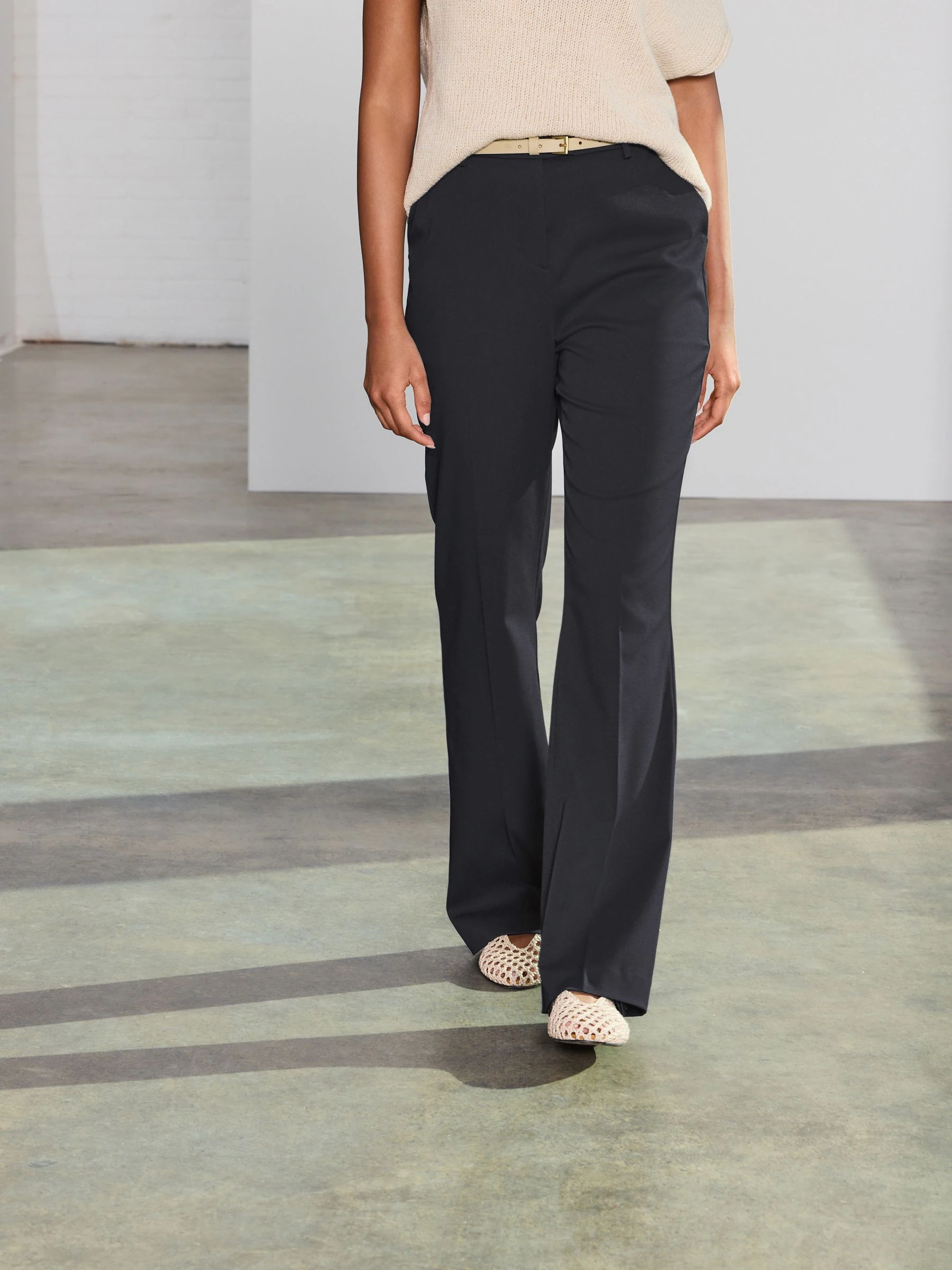 Zwart - Modieus gesneden bootcut broek