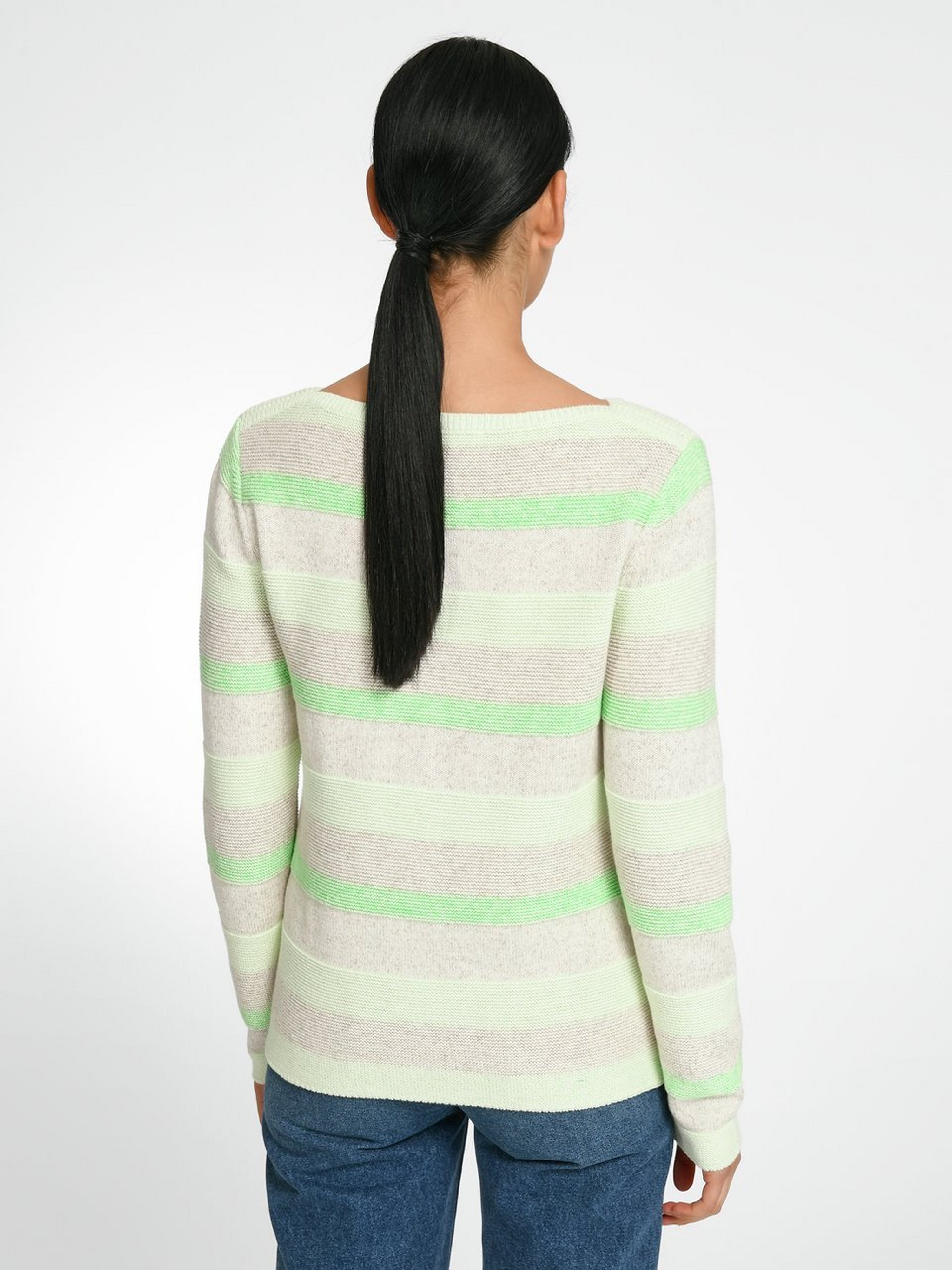 Pullover mit U-Boot-Ausschnitt