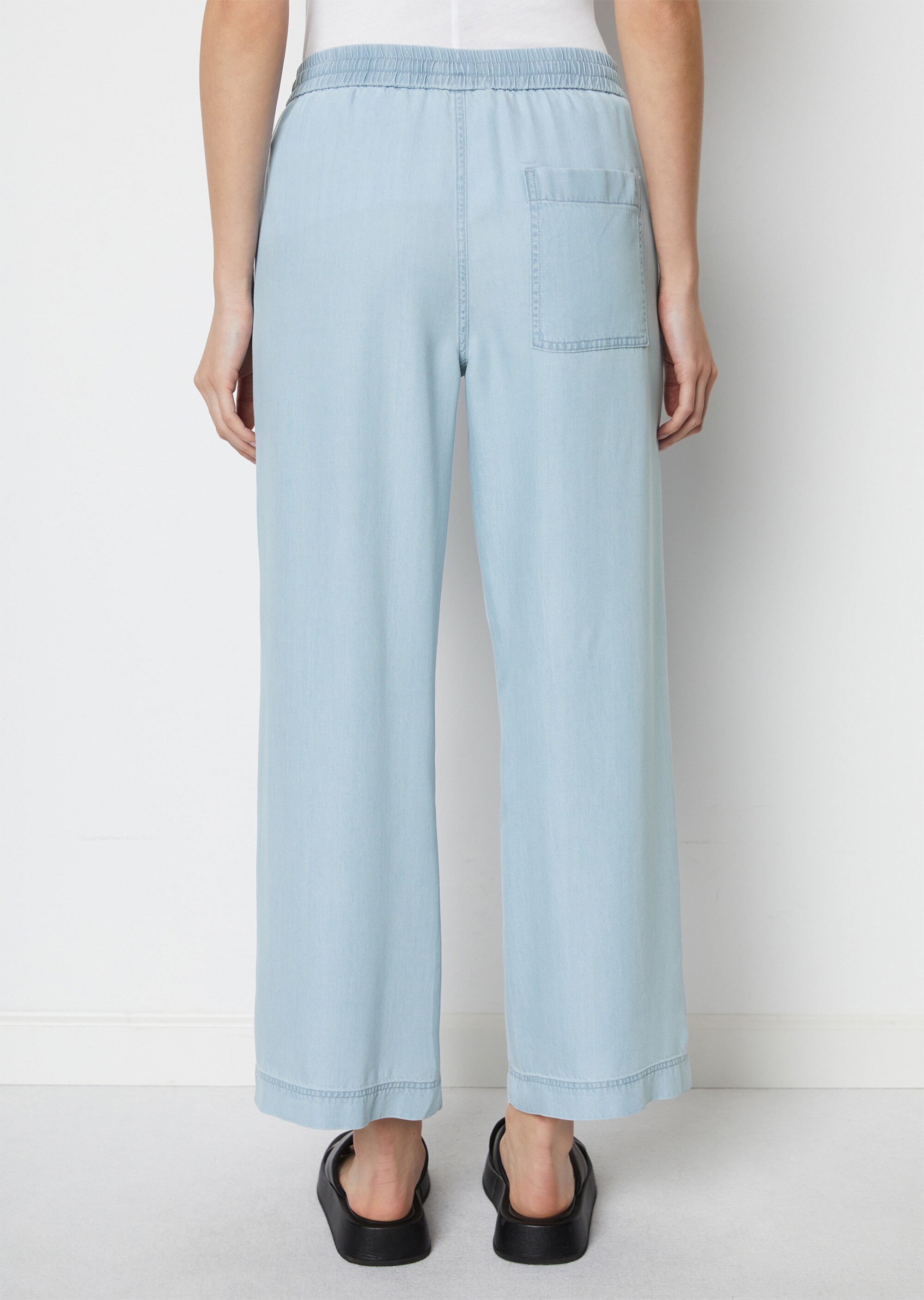 Weite Gummizug-Hoseaus softem Lyocell-Denim