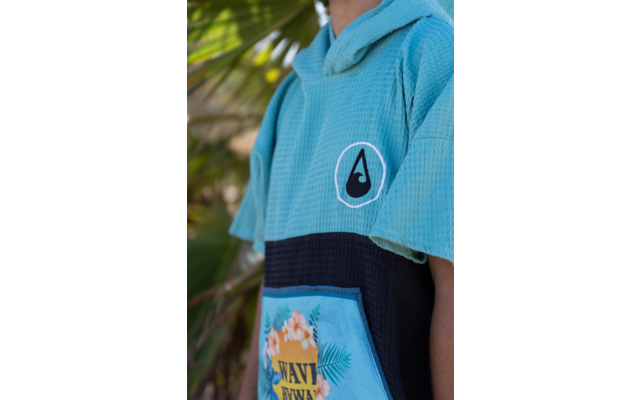 Wave Hawaii Pahoa Travel Poncho