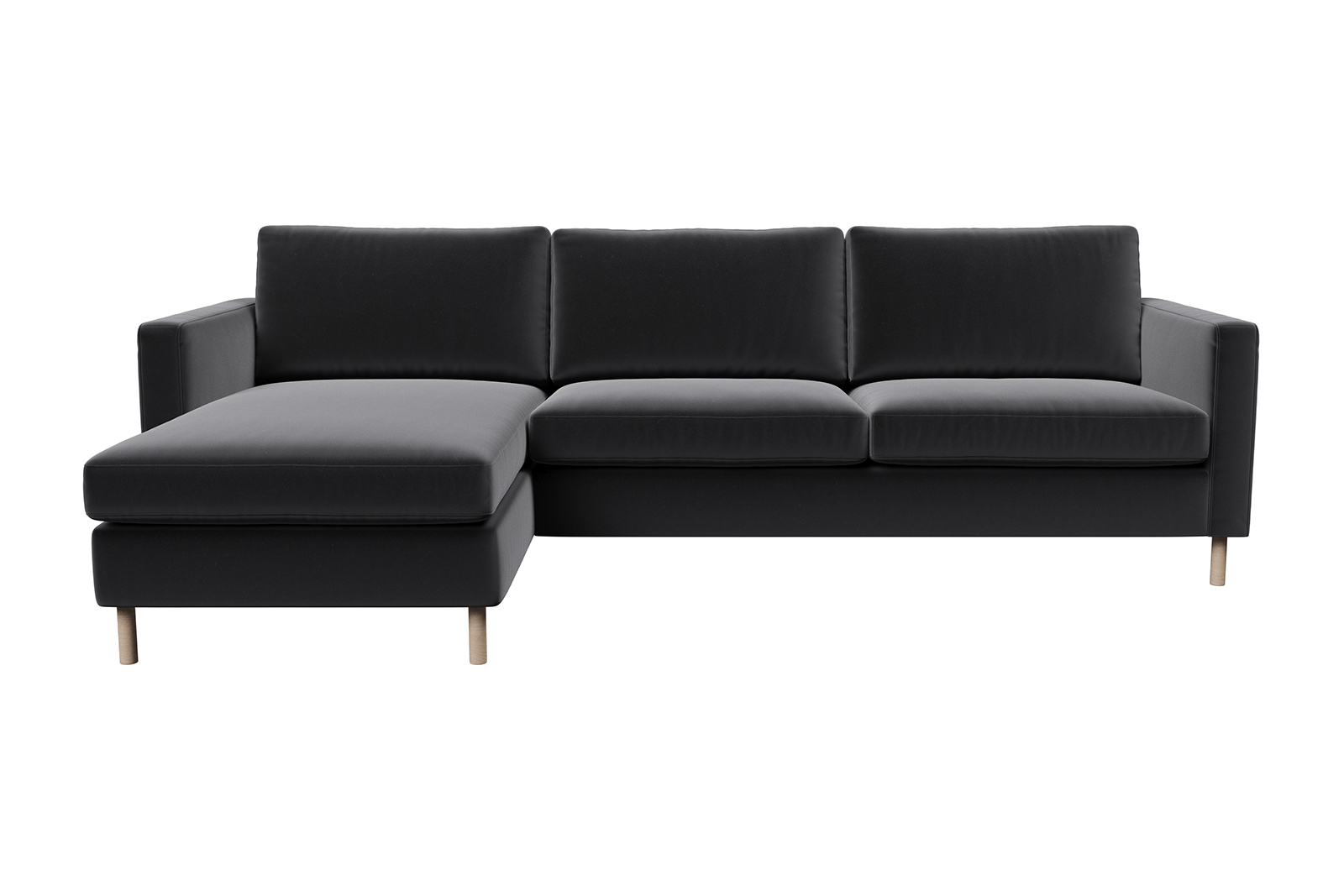 Viken sjeselongsofa 2,5-seter med sjeselong venstre i tekstil Matt Velvet 99 Black med hvitoljet eikeben. Arm B og skum komfort.