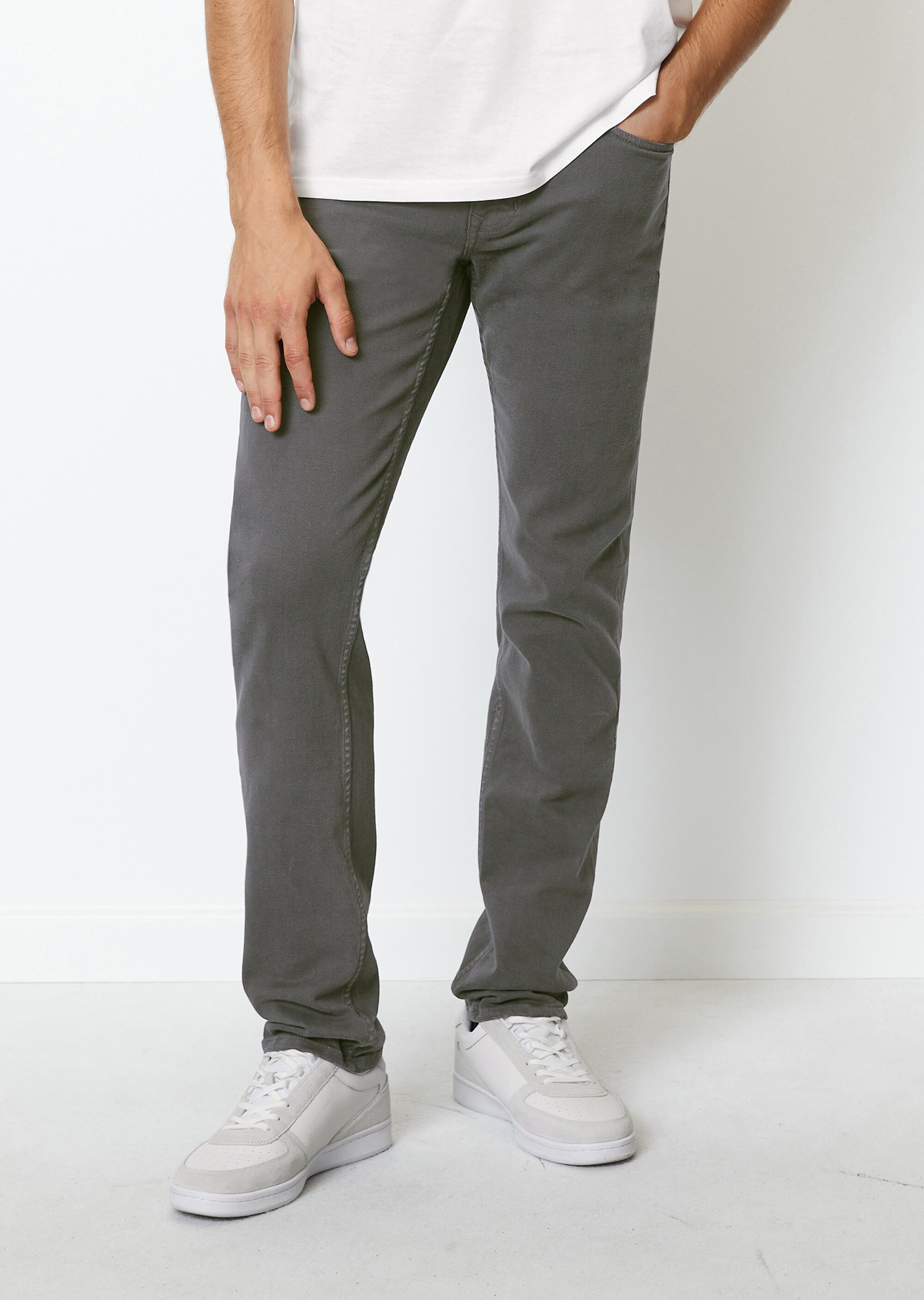 Jeans Modell SJÖBO shaped aus elastischem Bio-Baumwolle-Mix