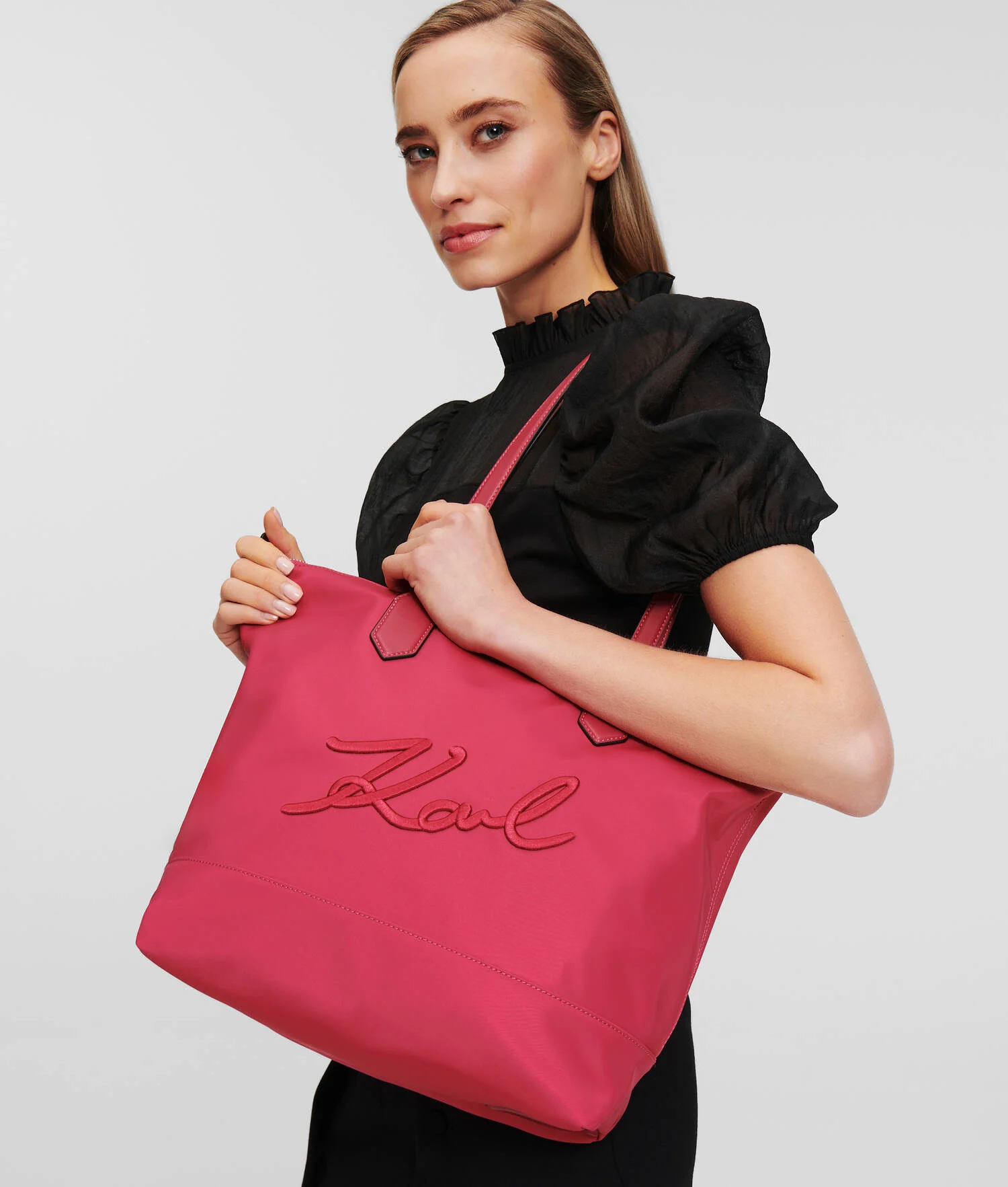 SAC CABAS DE TAILLE MOYENNE EN NYLON K/SIGNATURE