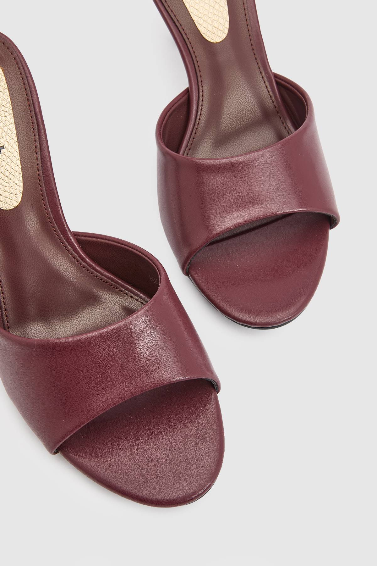 Coast Mules Abbie À Talon Aiguille Moyen En Synthétiquecuir Verni