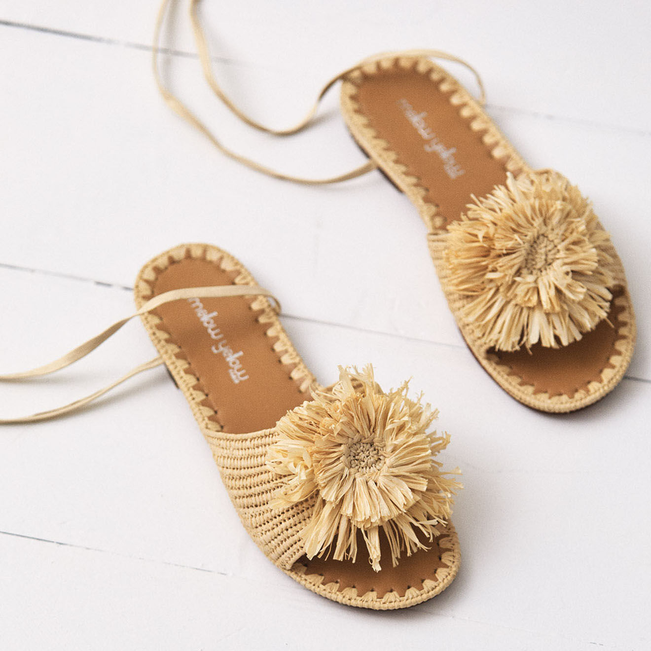 Mellow Yellow Sandales en Raphia Emma beiges