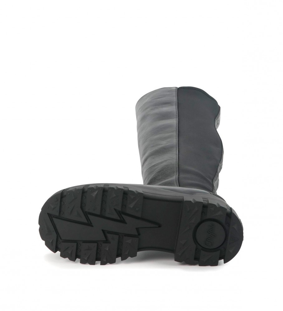 Botas altas Buffalo Aspha sobre preto