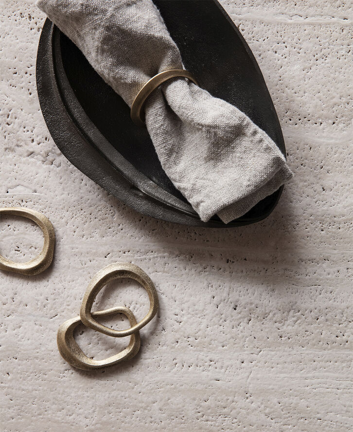 ferm LIVING Flow Napkin Rings - Set of 4 - Brass Brass