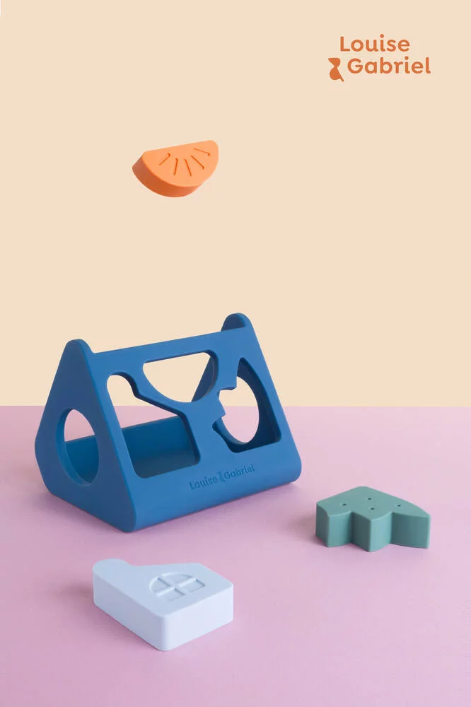 CLEMENCE - LA BOITE A FORMES