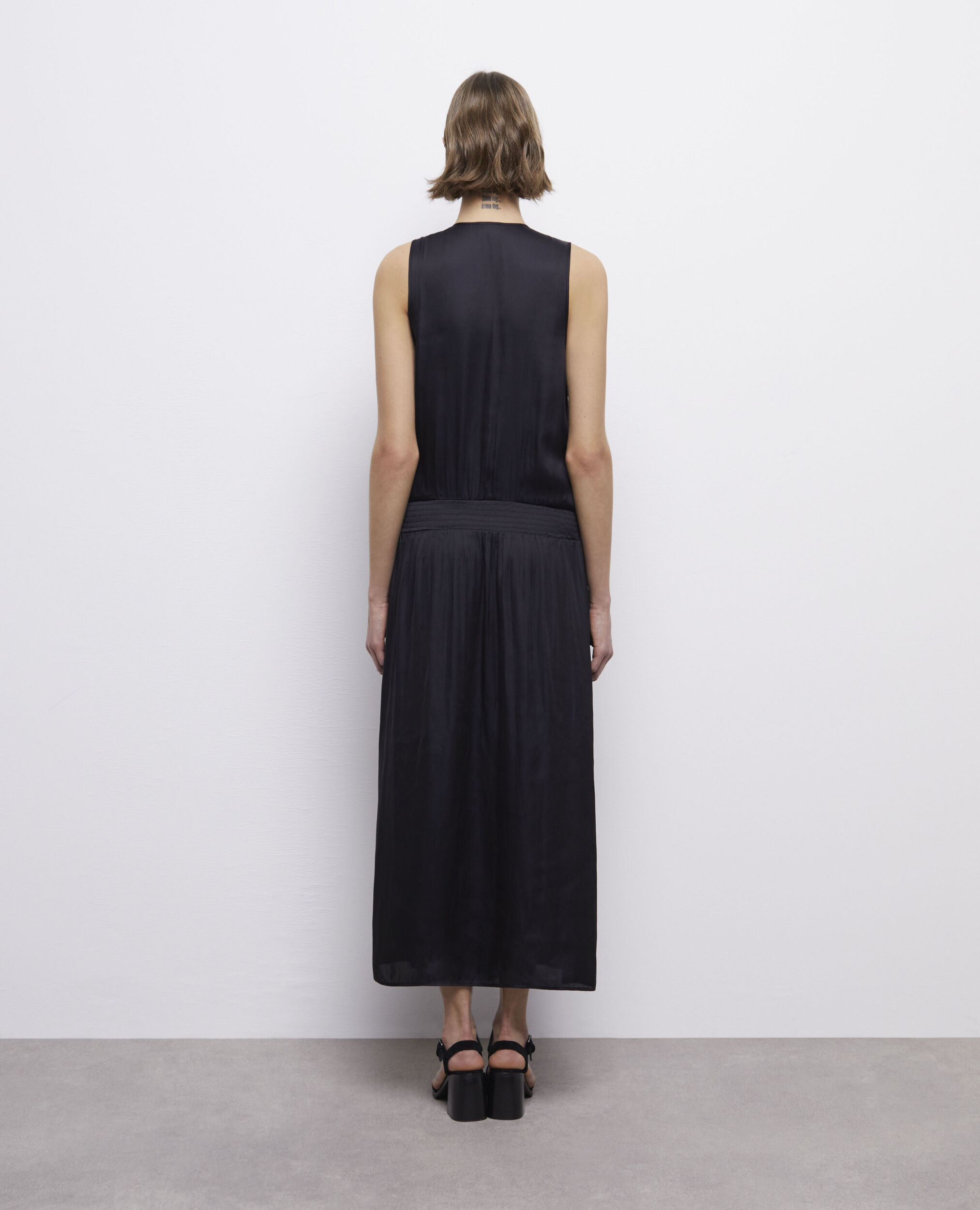 Robe longue noire