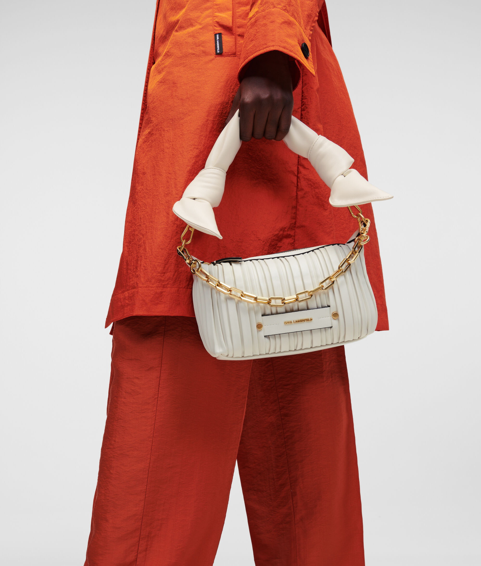 SAC PORTÉ ÉPAULE K/KUSHION AVEC POIGNÉE NOUÉE