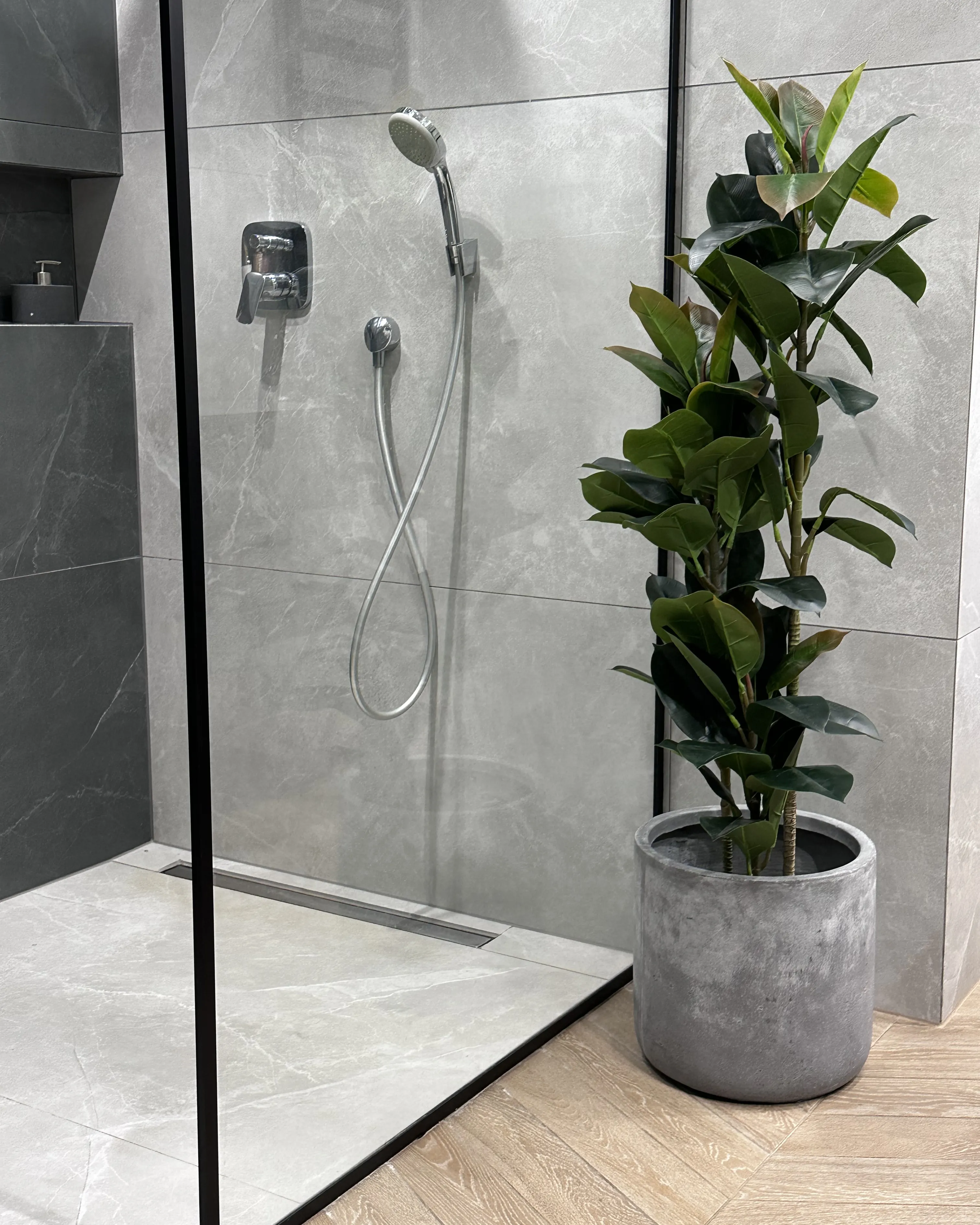 Kunstplant FICUS ELASTICA 134 cm Groen