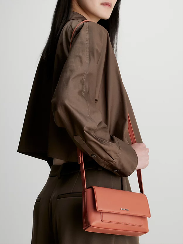 Bolsa de ombro pequena