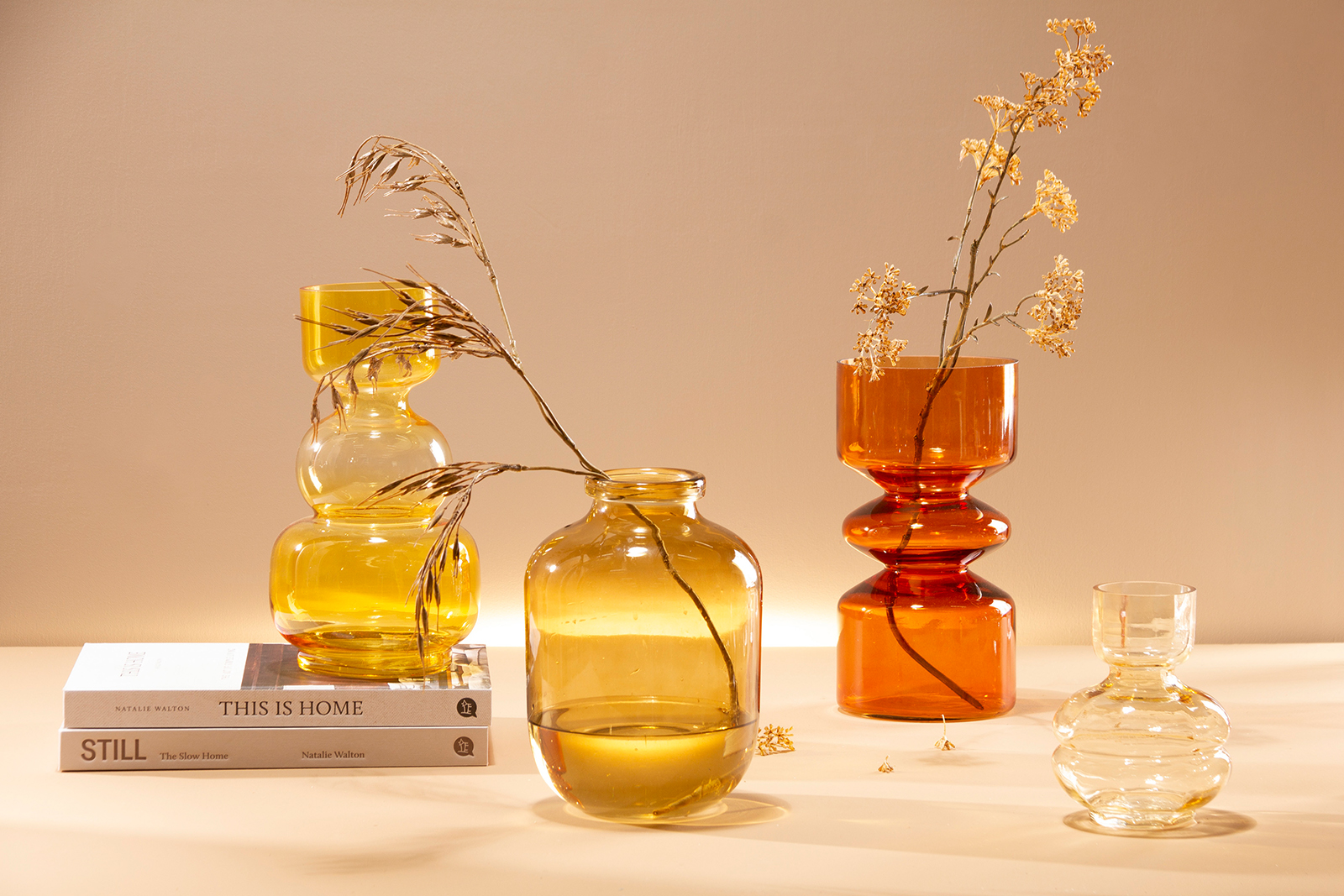Swing vase