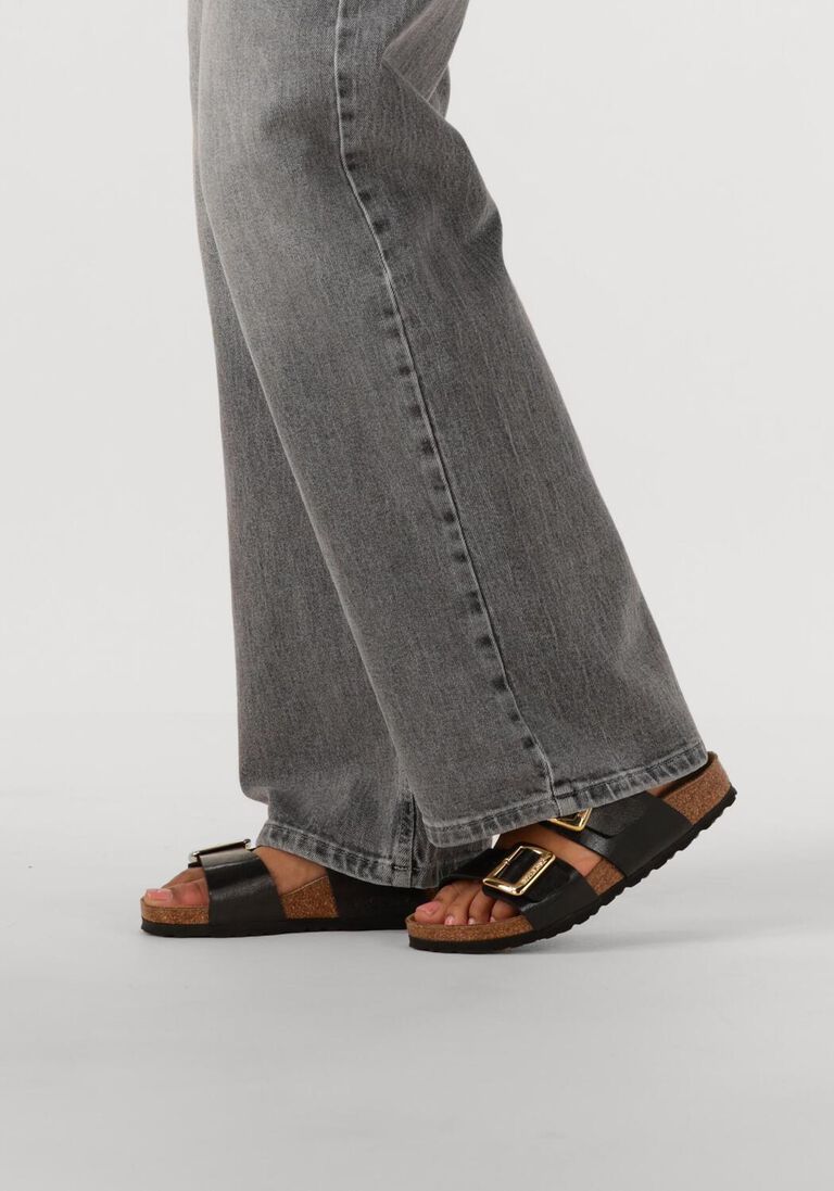 zwarte birkenstock slippers sydney cushion buckle
