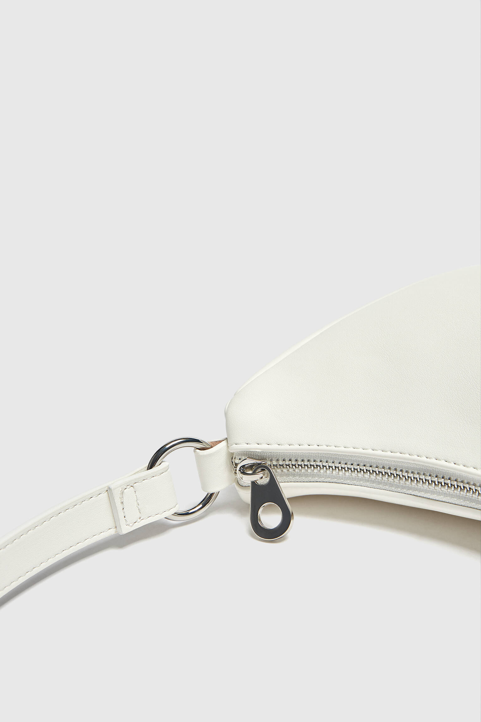 BOLSA MEIA-LUA - BRANCA