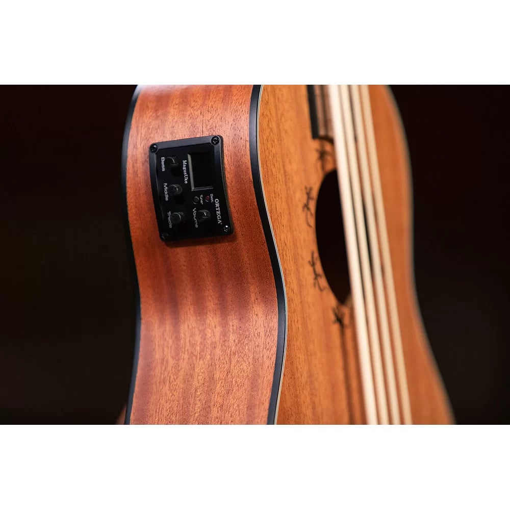 Ortega LIZZY-BSFL-GB Lizard Series Short Scale Uke Bass Natural fretloze E/A bas ukelele met gigbag