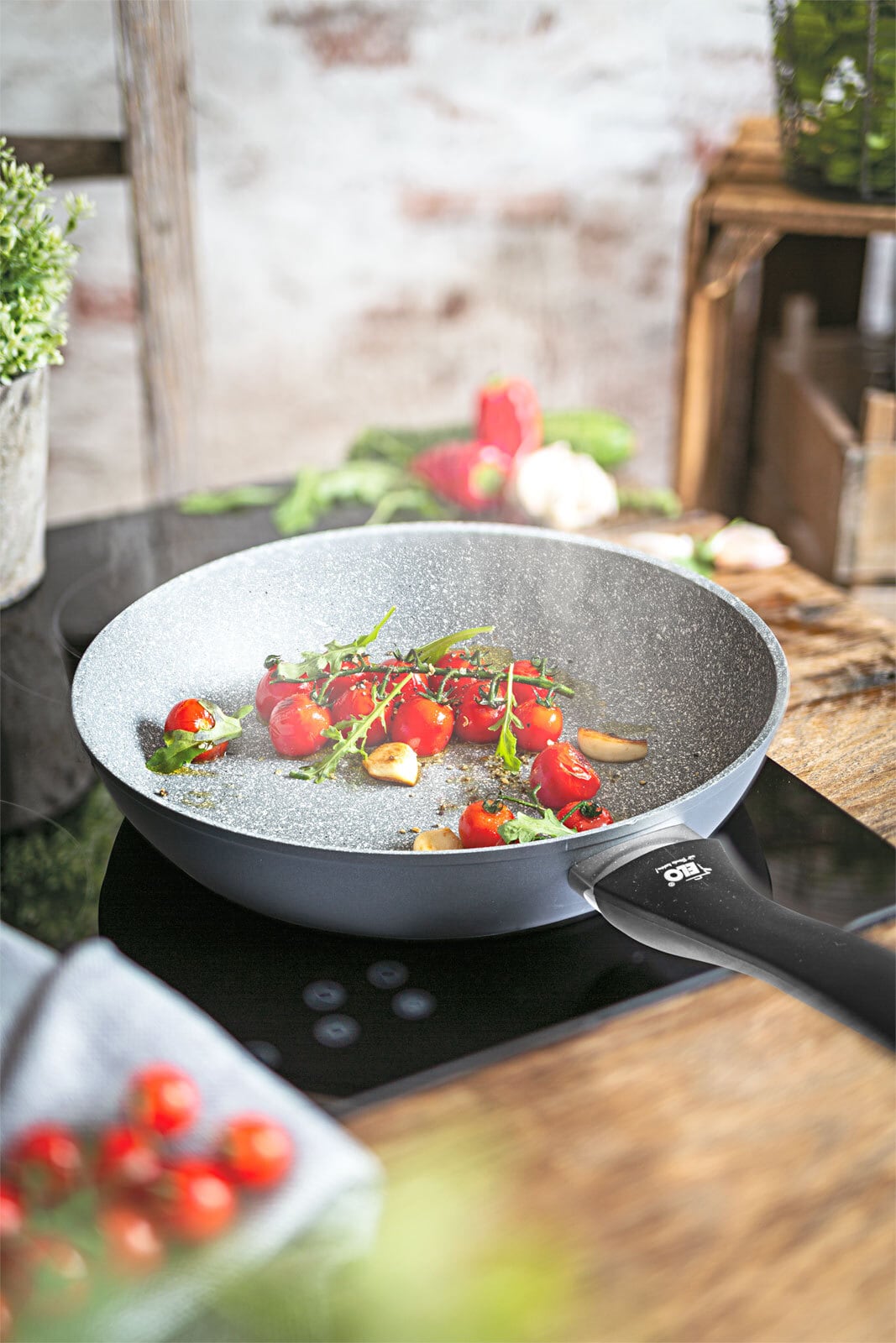 ELO Bratpfanne BASALT+ 28 cm mit Antihaft