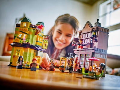 LEGO Zwik & Zwachtels Zwerkbalpaleis en ijssalon (76452)