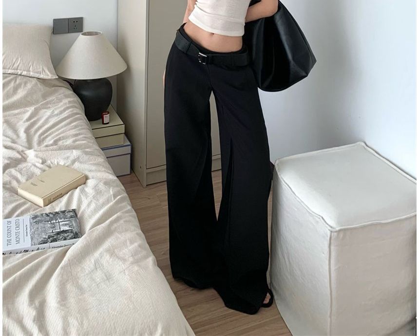 NENE - Top met V-hals en capuchon, effen cropped model / Broek met lage taille en wijde pijpen