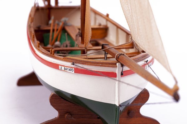 Billing Boats - LE BAYARD - Wooden hull (428838)