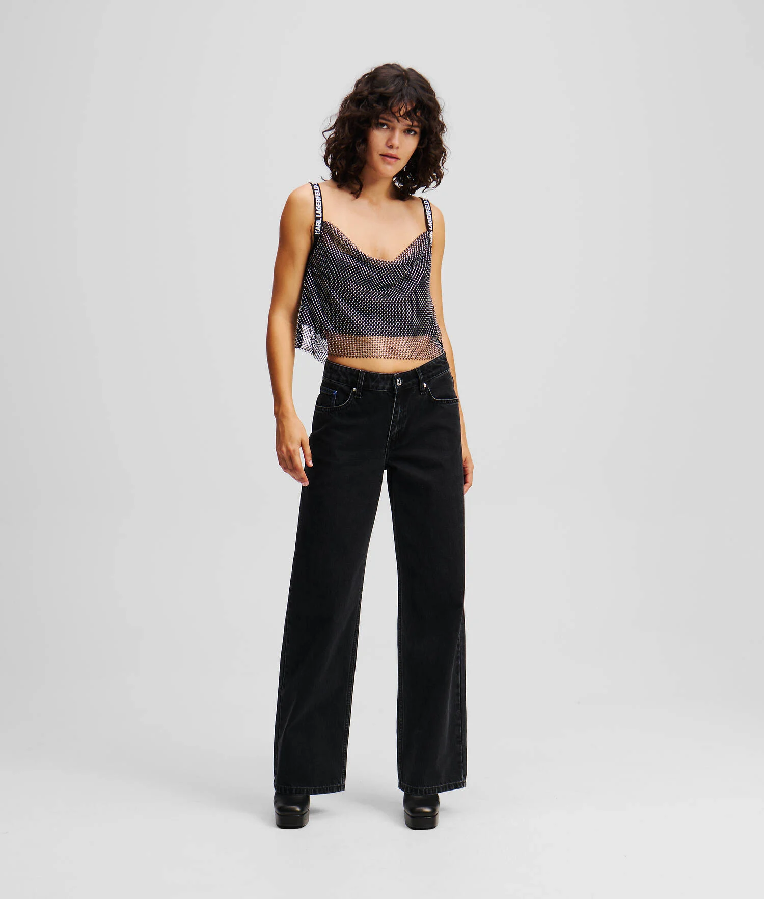 JEAN DÉCONTRACTÉ TAILLE MI-HAUTE