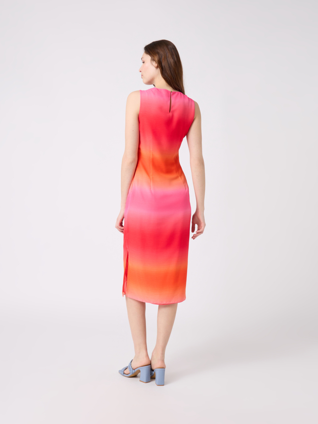 Robe droite sans manches