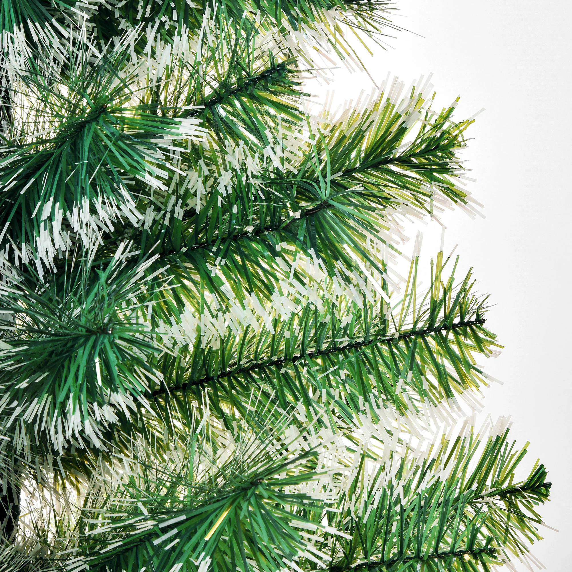 HOMCOM Künstlicher Weihnachtsbaum mit Metallständer grün 75 x 150 cm (ØxH)
