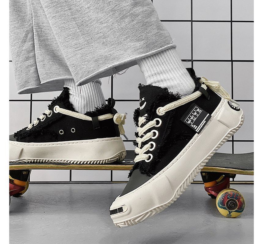 Tanzanite - Canvas platform sneakers met vetersluiting en gerafelde afwerking