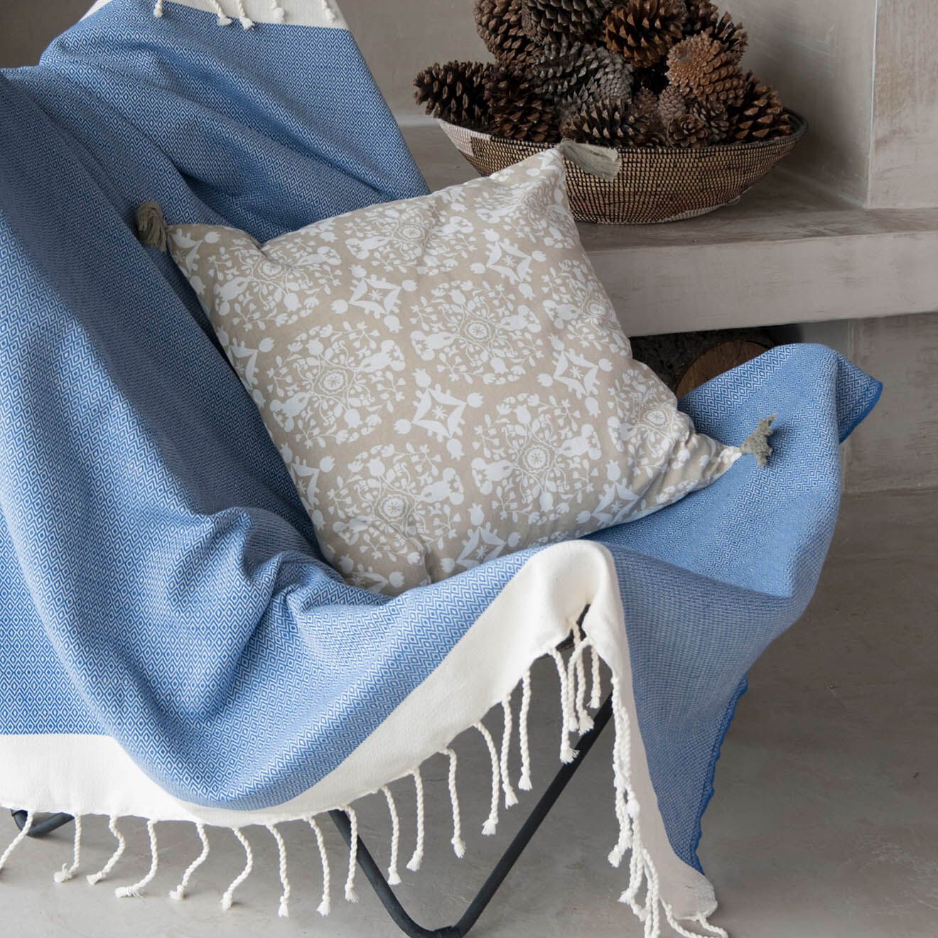Febronie Plaid Courchevel Losange bleu grec