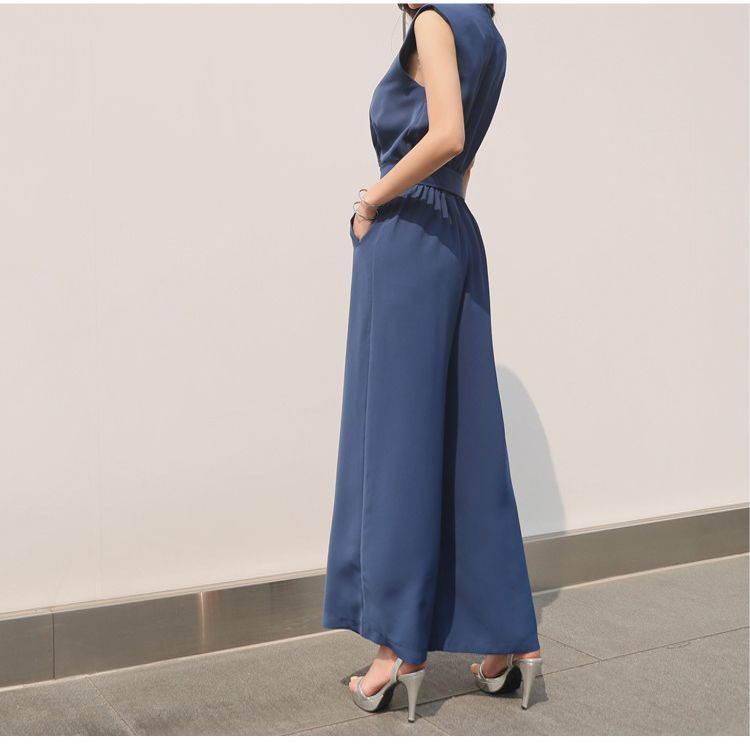 Arabesquito - Mouwloze jumpsuit met wijde pijpen