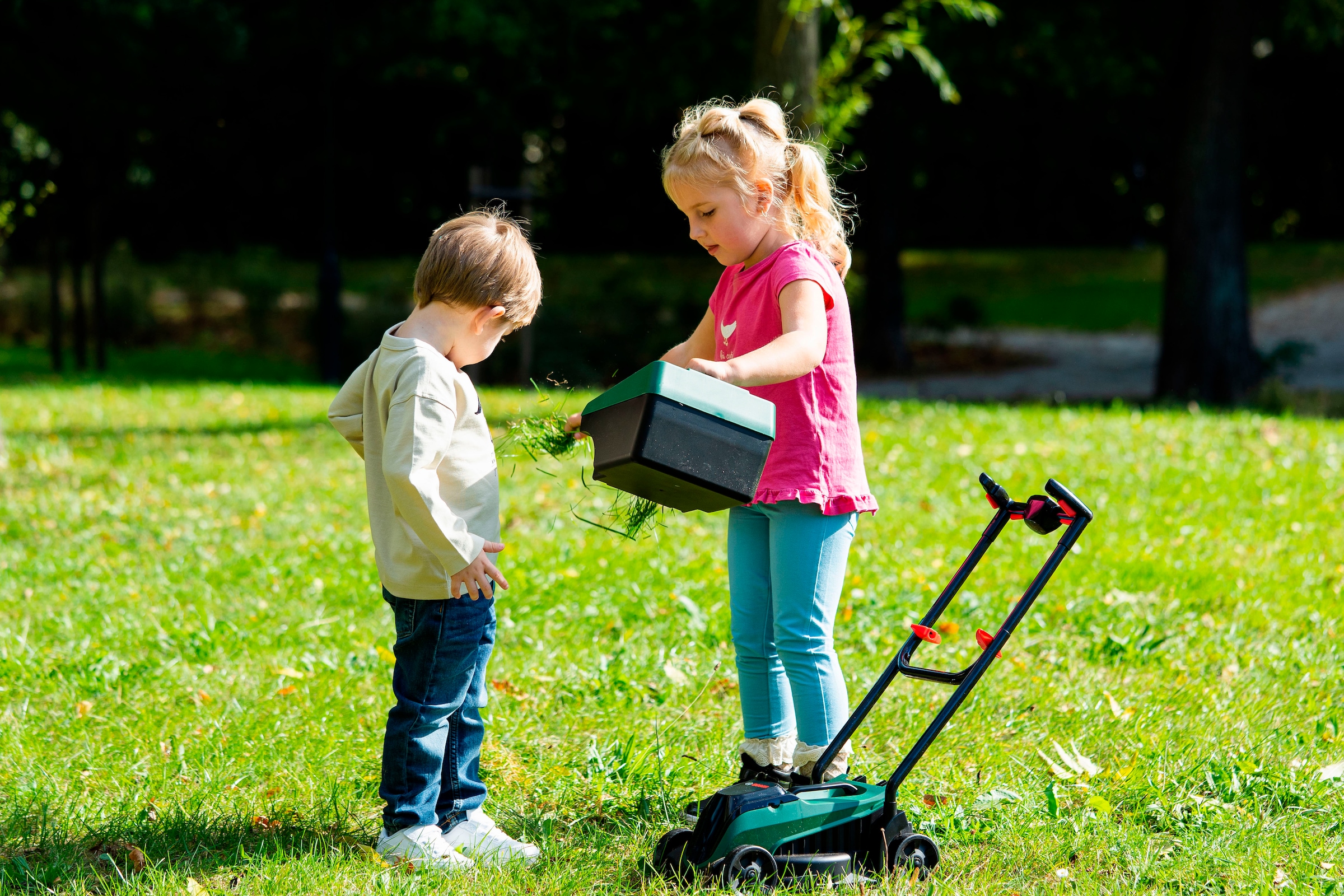 Klein Kinder-Rasenmäher »Bosch mini, Rotak II« Made in Germany
