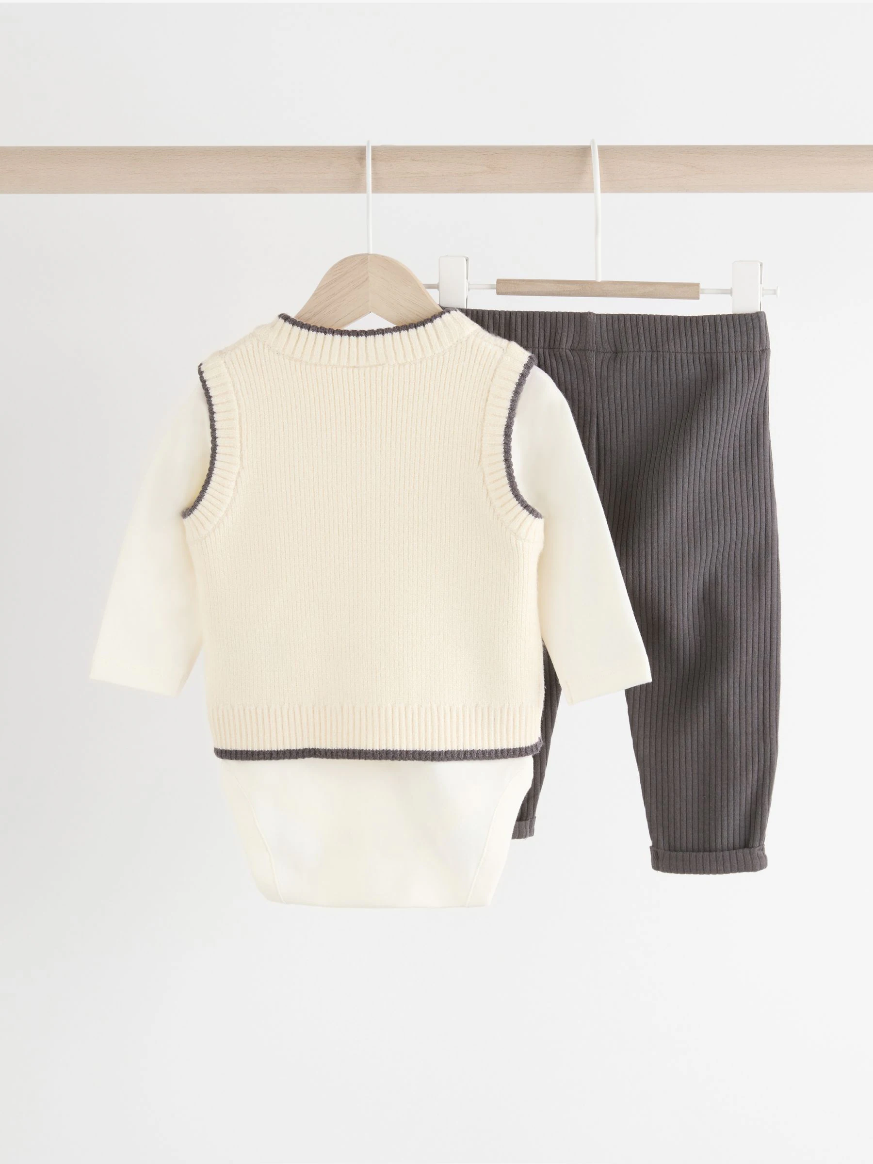 Zwart/wit - Babyset met gebreid vest, top en legging (0mnd-2jr)