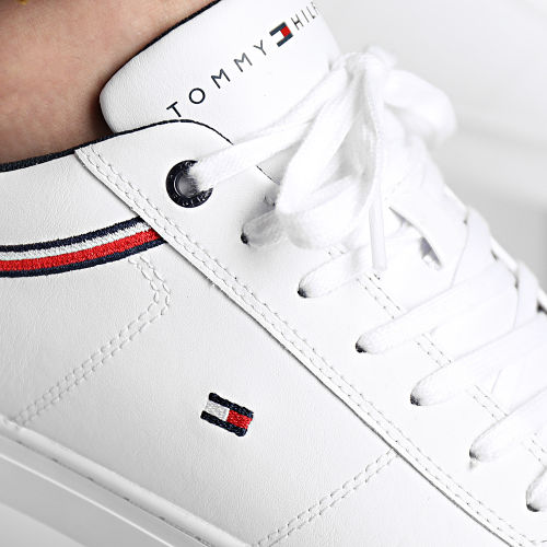 Baskets Essential Leather 3887 White
