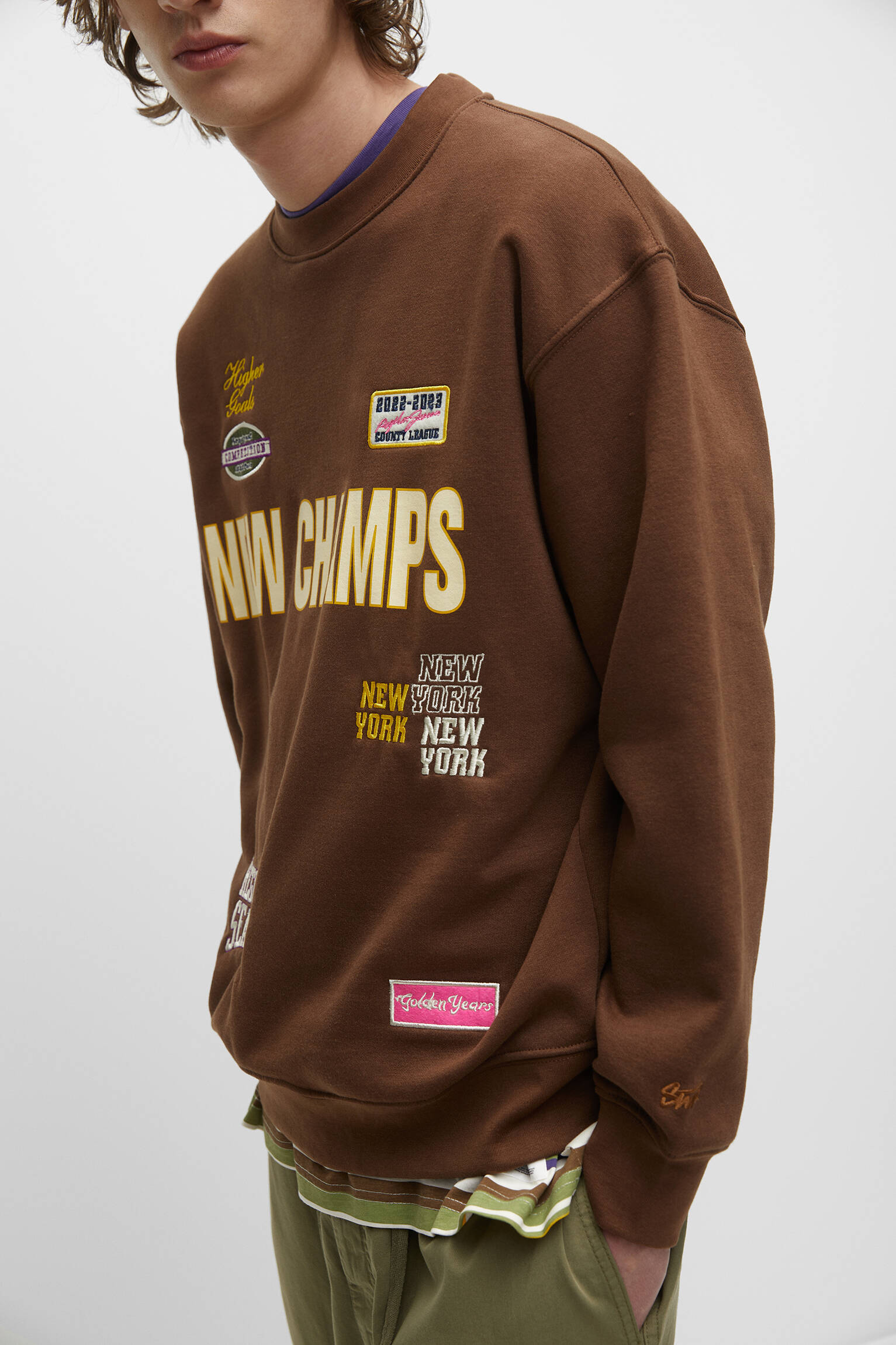 NOVO MOLETOM CHAMPS - CHOCOLATE