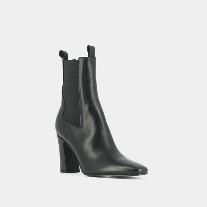 Bottines à talons, bouts pointus et élastiques  en cuir noir