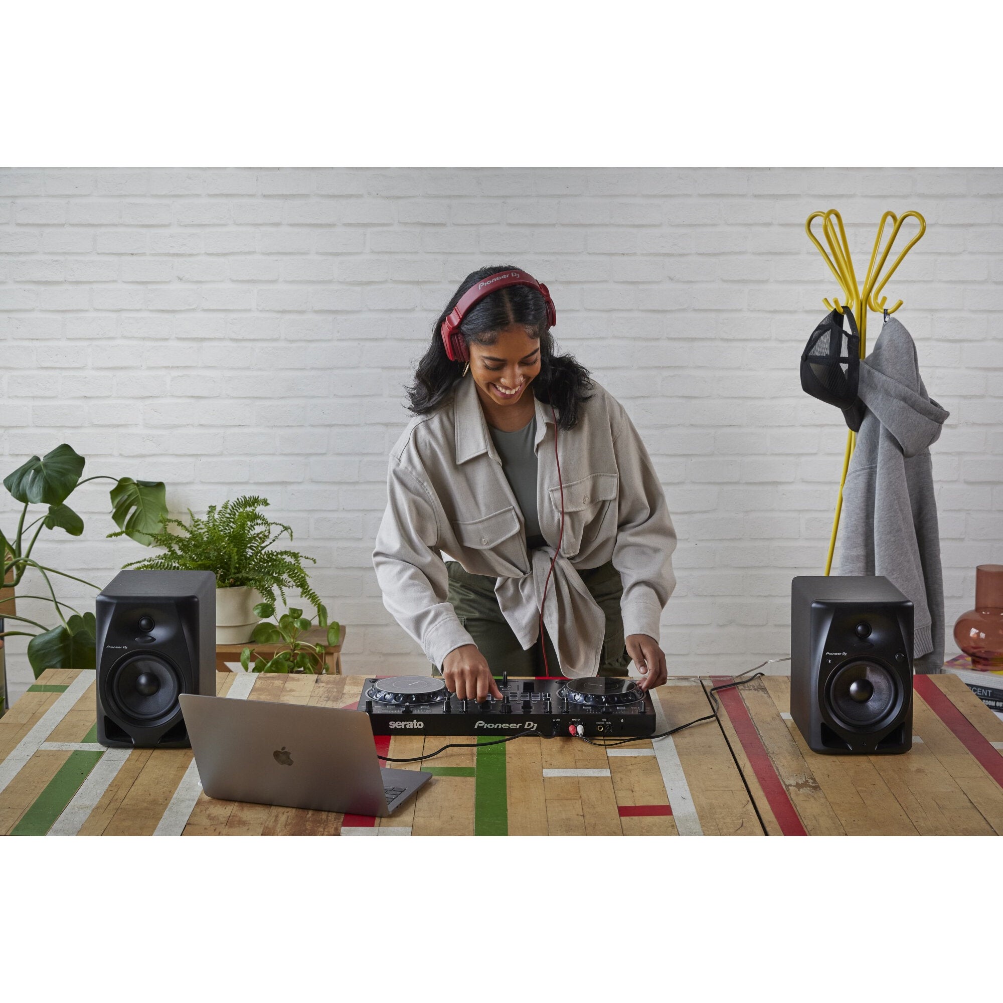 Pioneer DJ DDJ-REV1 DJ-controller voor Serato DJ Lite