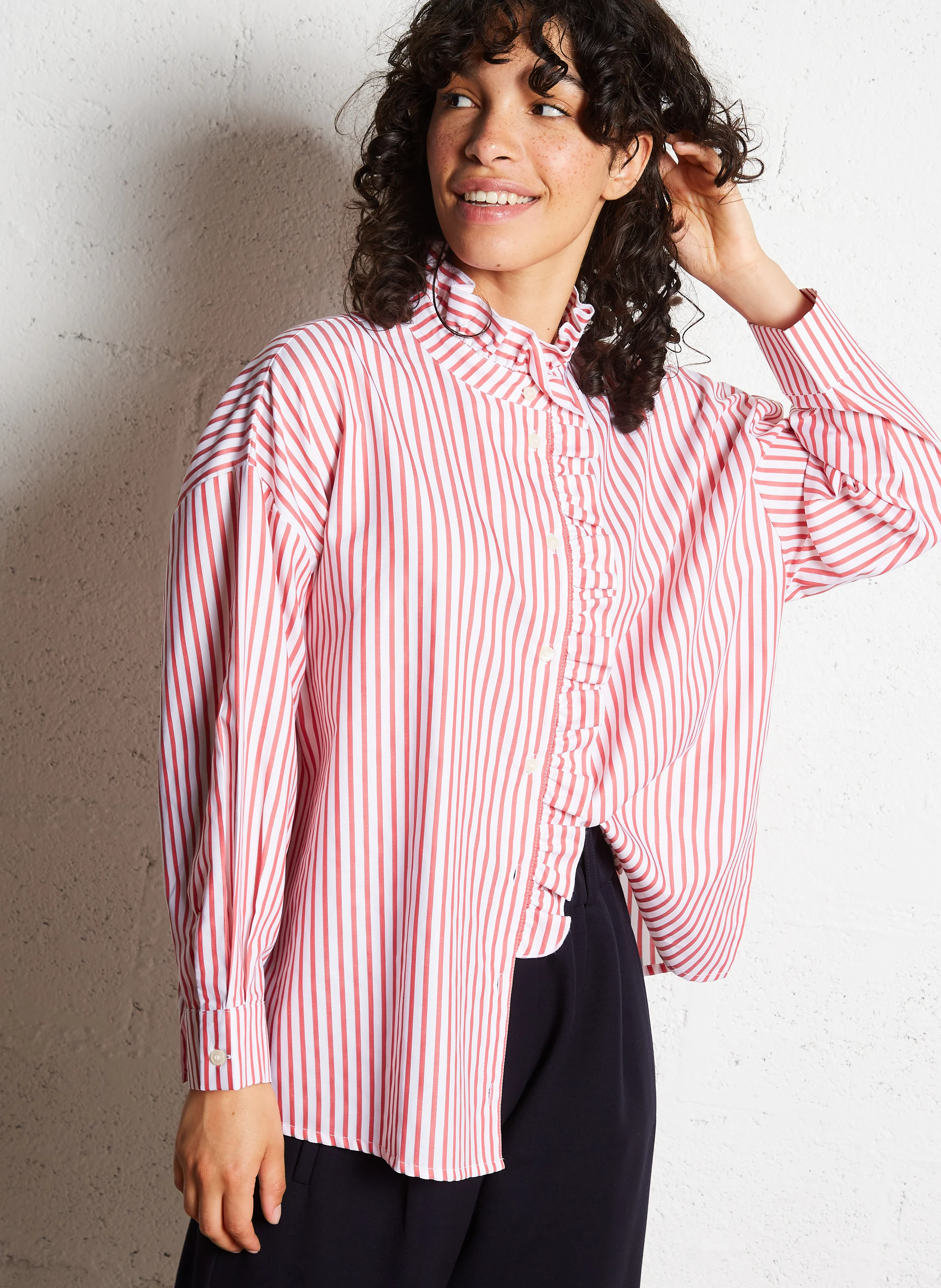 GILDA - Chemise col victorien ample en coton rayé | Rouge