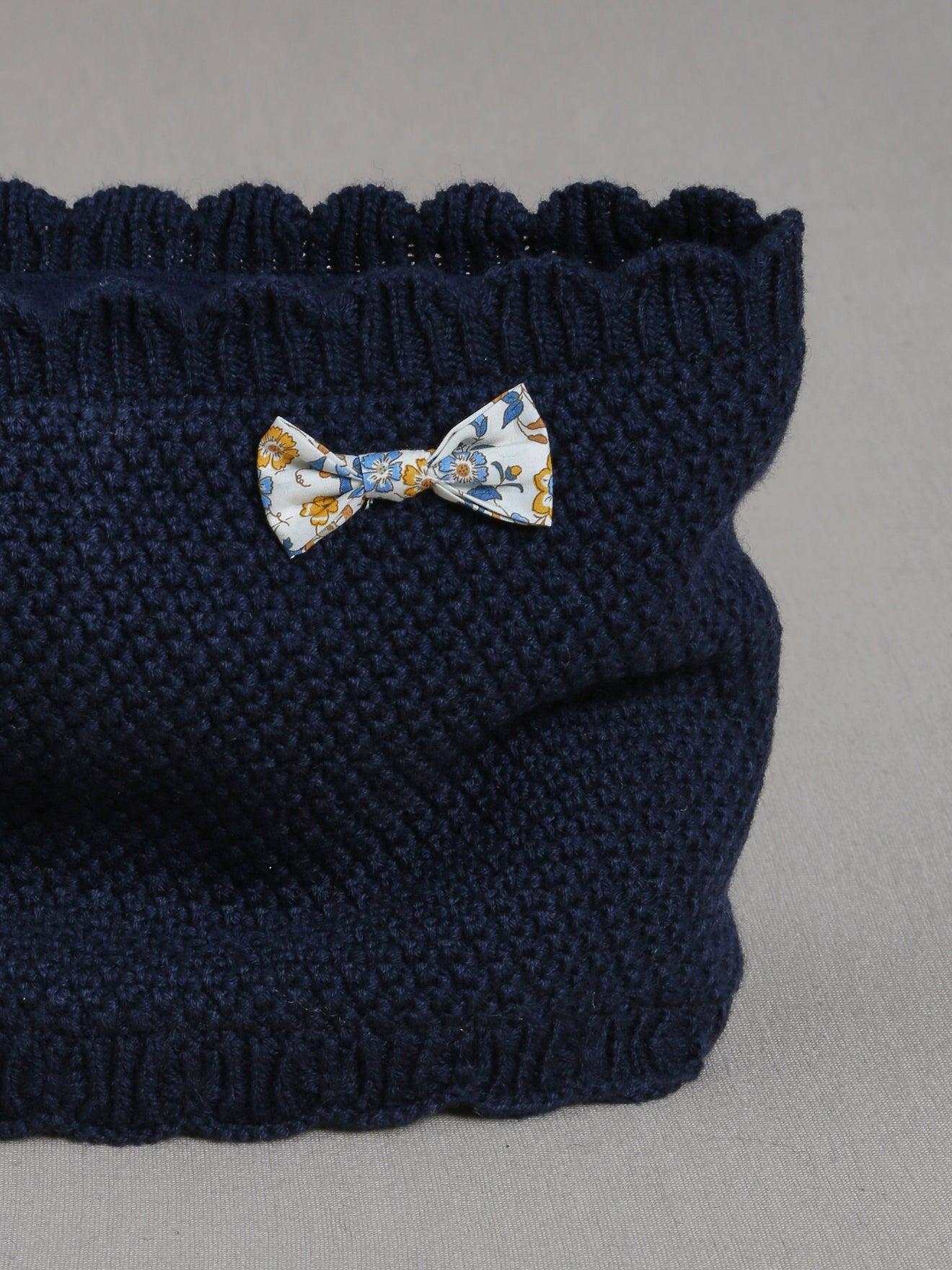Snood festonné Bébé noeud en tissu Liberty