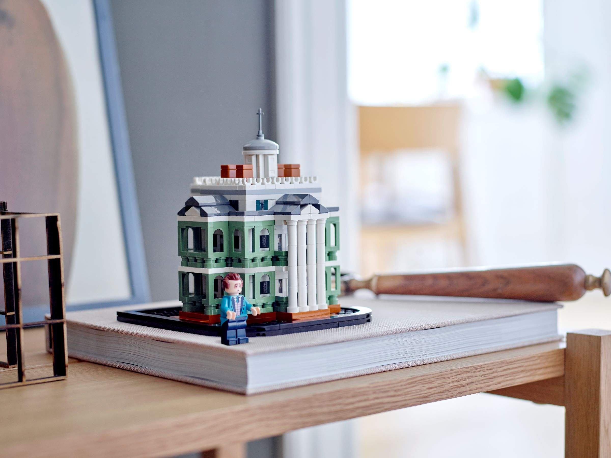 Mansão Mal-Assombrada em Miniatura da Disney 40521