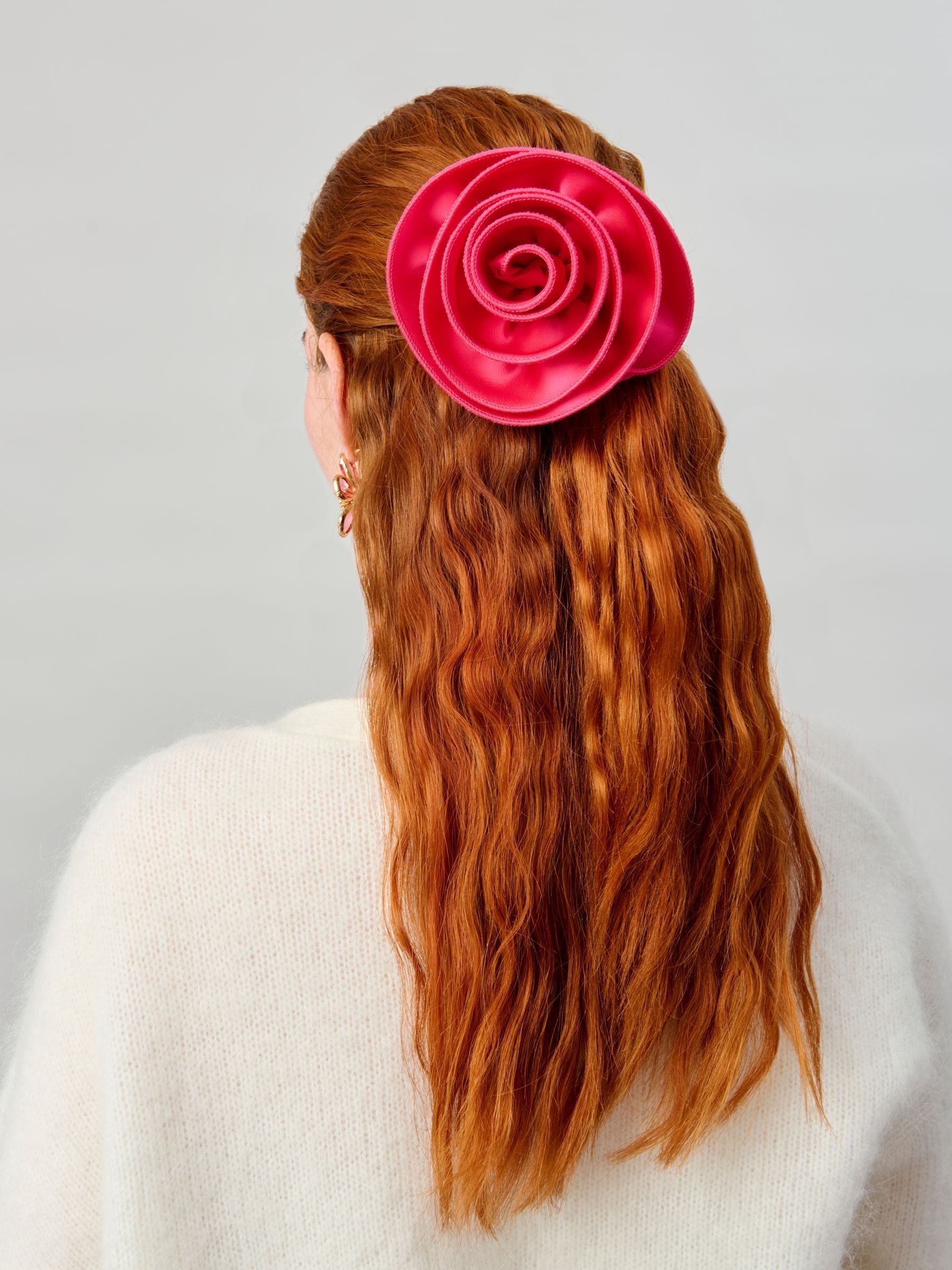 Roze - Aela Flower Hair Clip and Brooch