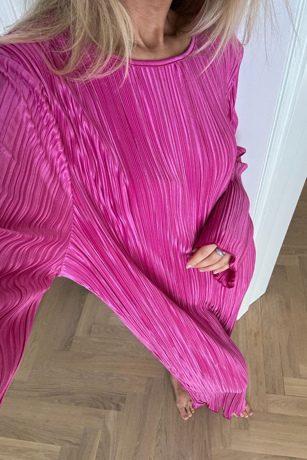 BYIC Kellyic Long Plissé Dress fp fuchsia pink