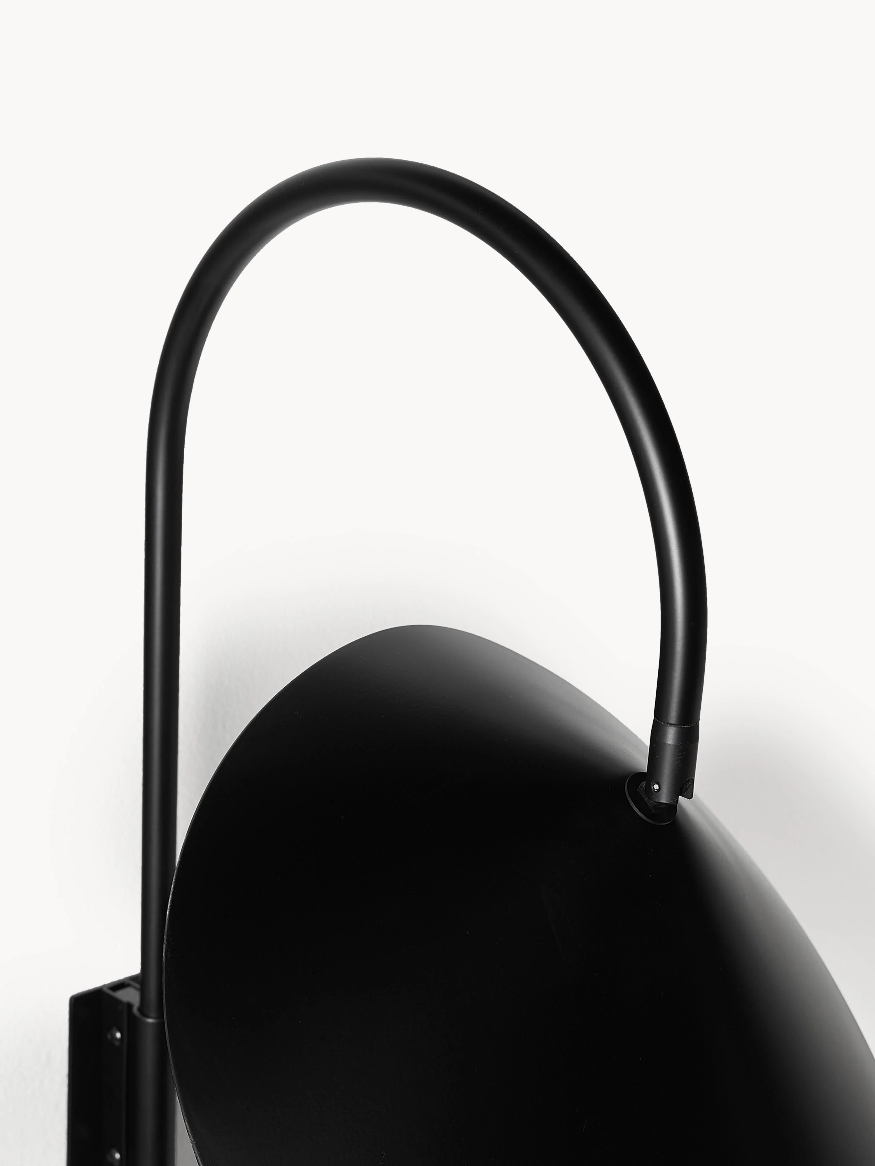 Grote wandlamp Arum met stekker, verstelbaar