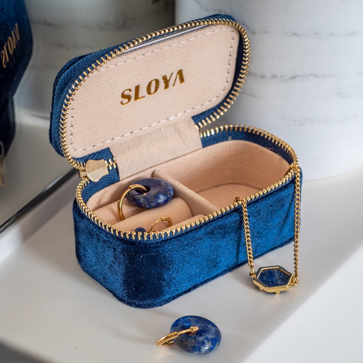 Mini boîte à bijoux velours bleu lapis-lazuli