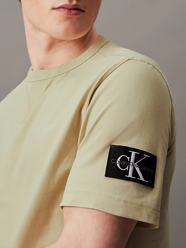 Camiseta de algodão com brasão