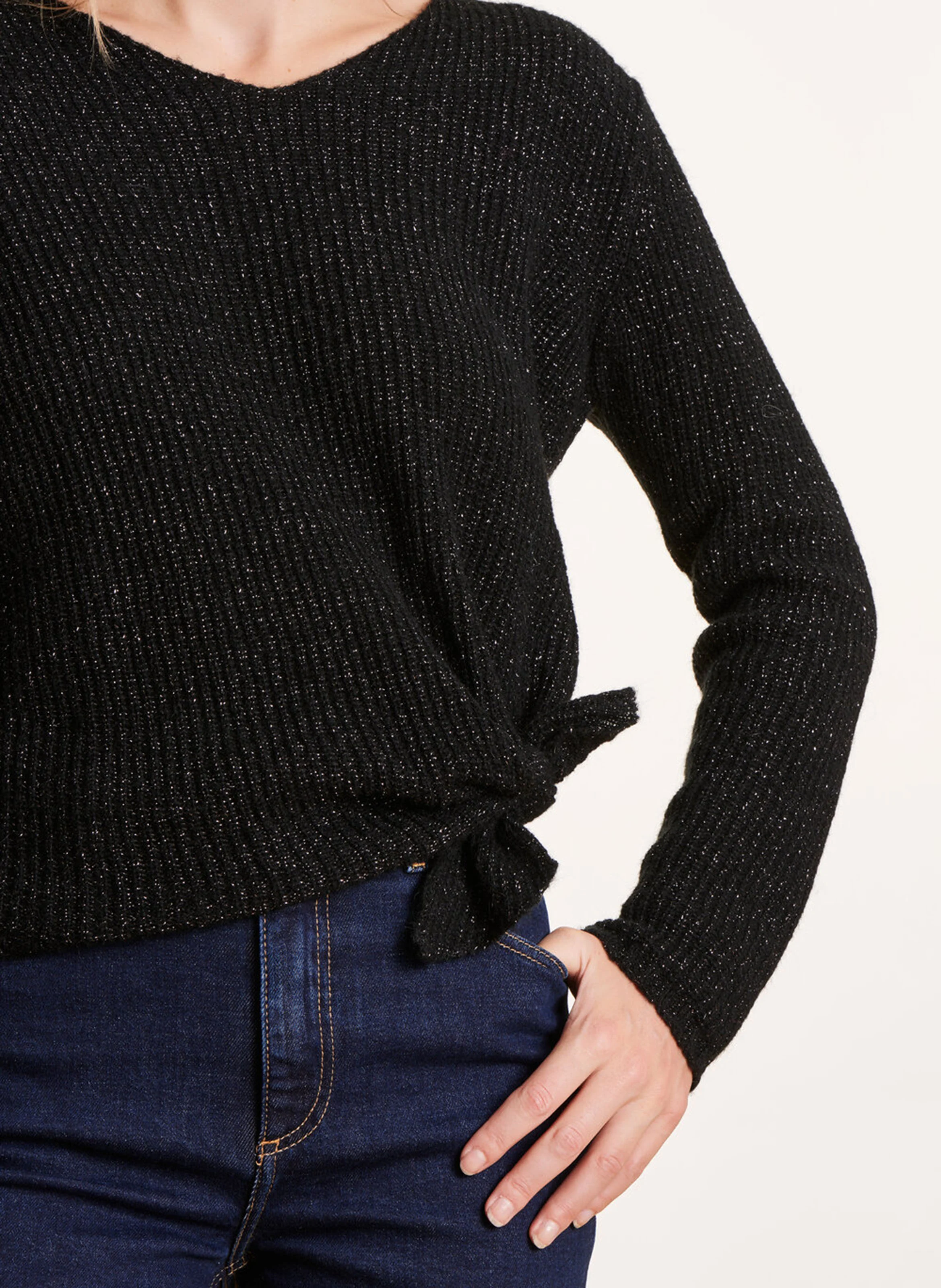 Pull à col v fils métallisés | Noir