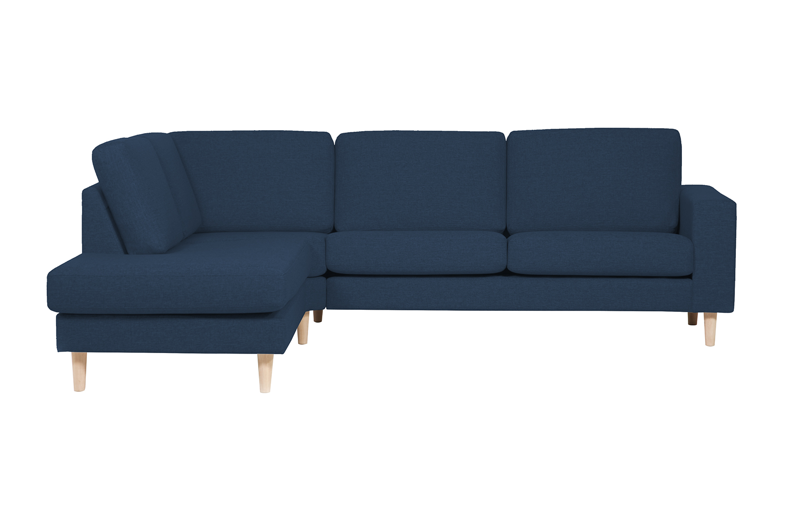 Hedda sofa Hjørnesofa 2,5-seter åpen ende venstre i tekstil Inari Blue, arm F 18 cm og ben 1 hvitoljet eik.