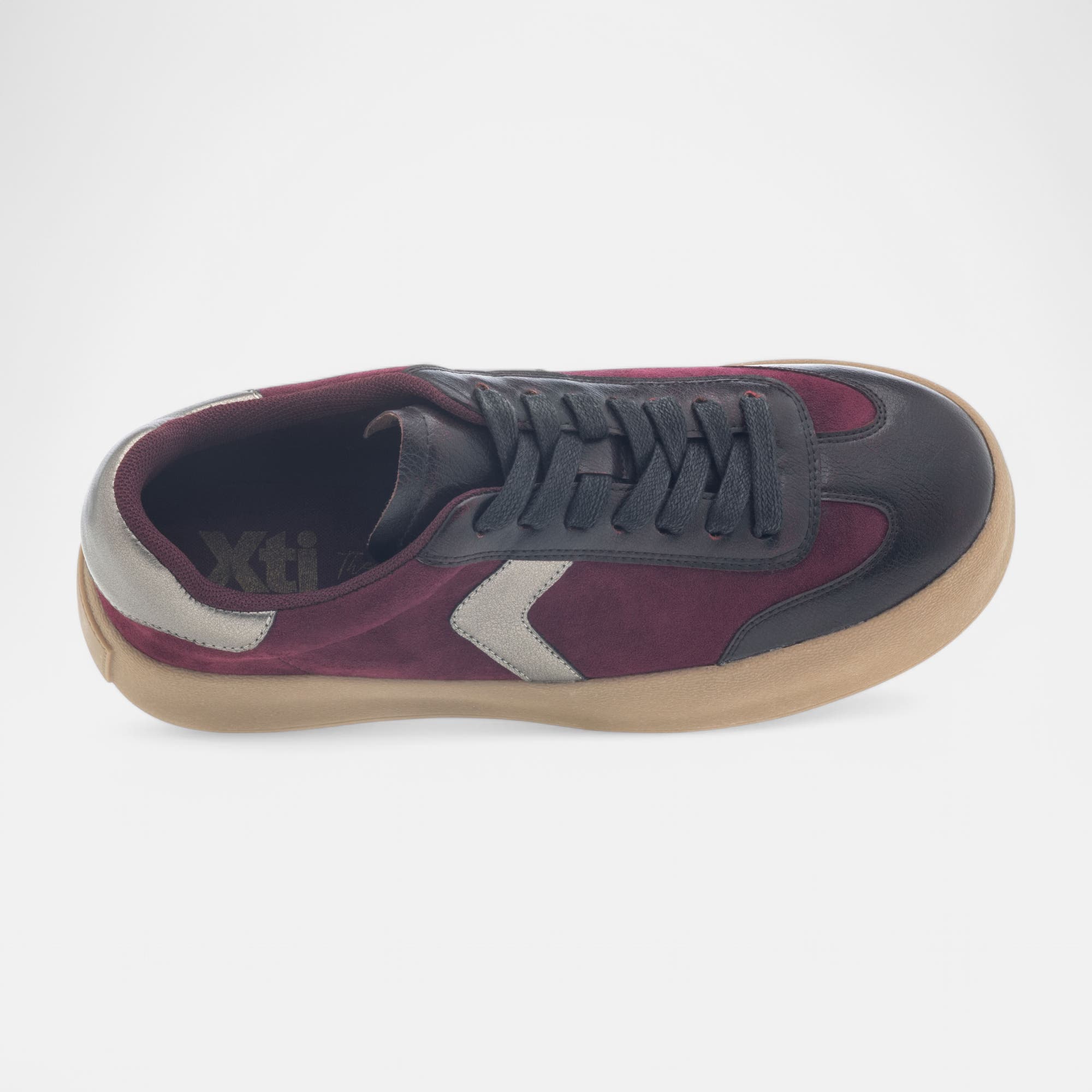 Baskets basses Femme bordeaux