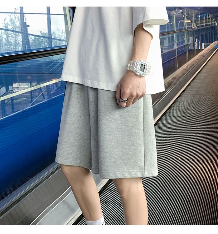 Sinlarity - Mid Rise Plain Sweat Shorts
