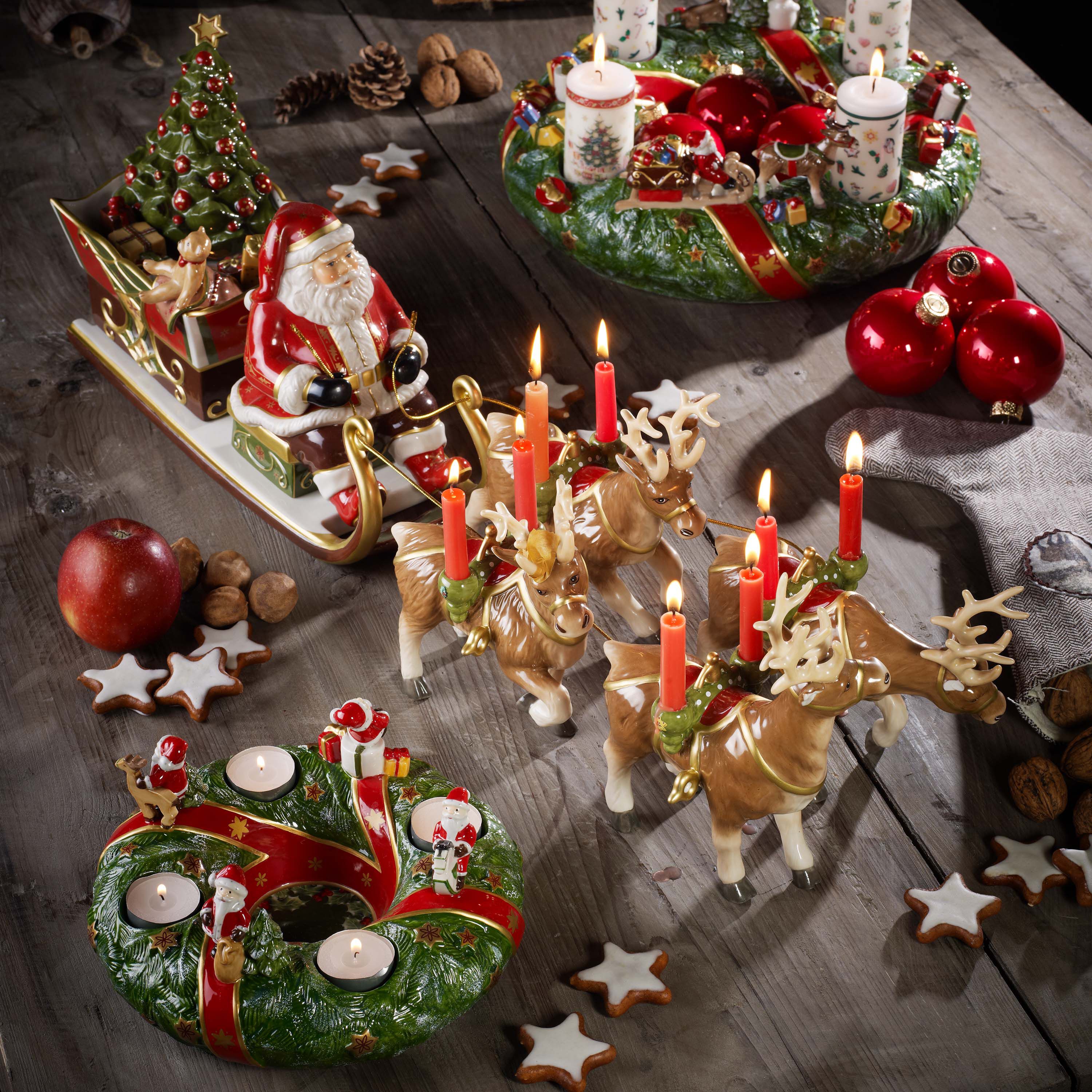 Christmas Toy's Christmas music box Multi-colored, 27.6'' x 8.7'' x 8.5'', porcelain