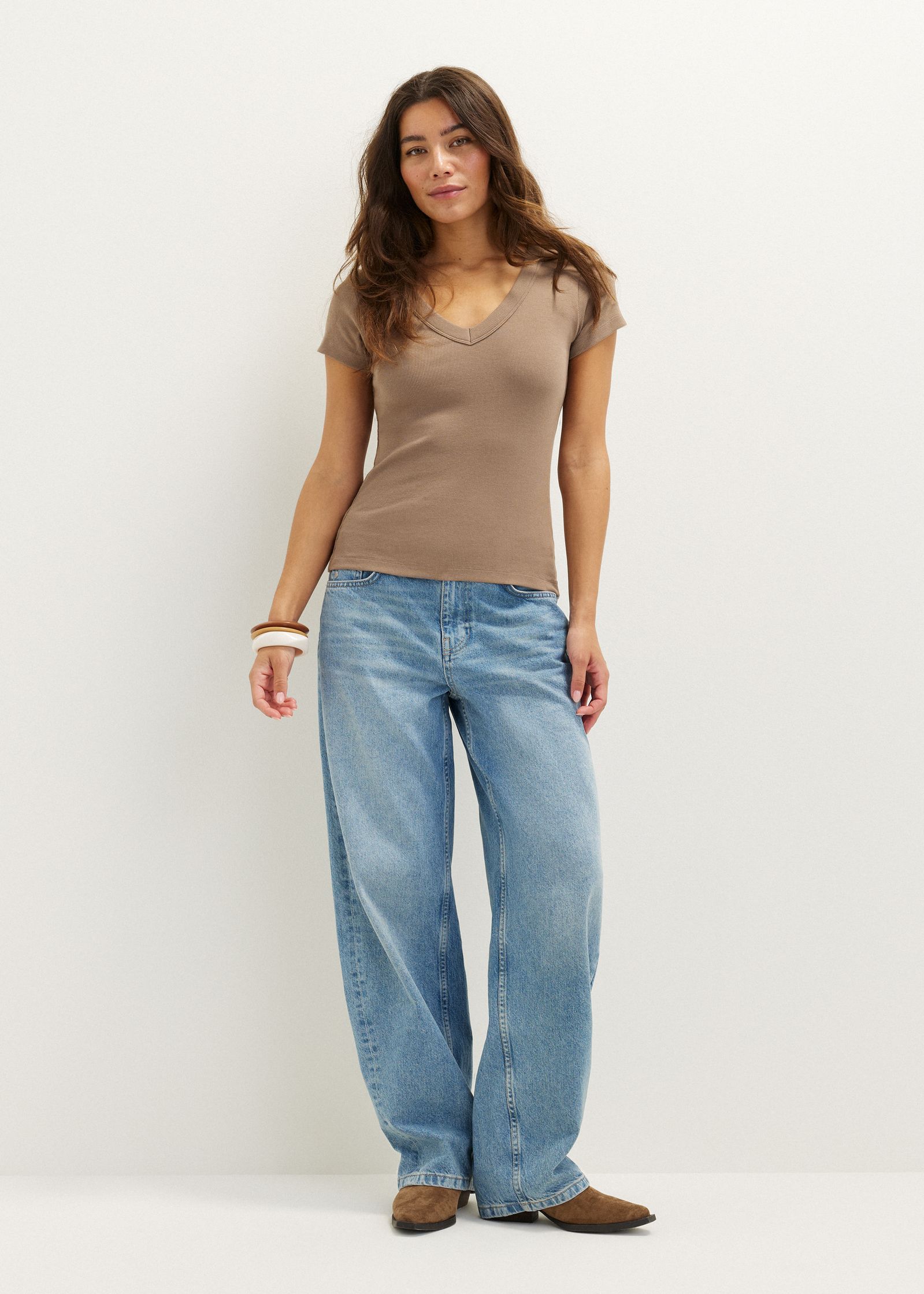 T-shirt met v-hals